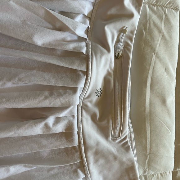 Athleta white Bubble Mini Skirt Pleated Casual - Picture 3 of 5